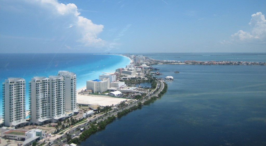 ultraligeros para Vuelo Panorámico aéreo en cancun publicidad aérea en Quintana Roo yucatan merida playa del carmen